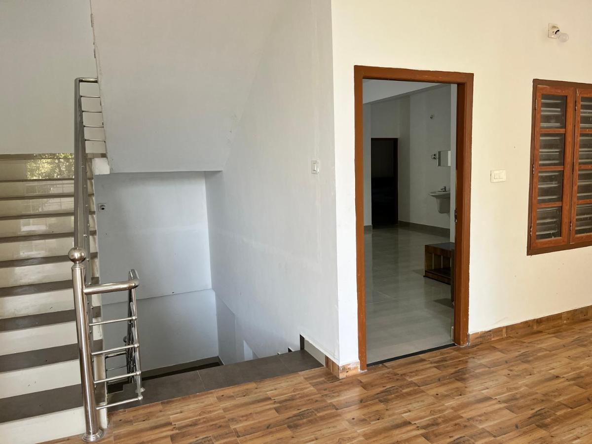 Wayanad Biriyomz Residency, Kalpatta, Low Cost Rooms And Deluxe Apartment ภายนอก รูปภาพ