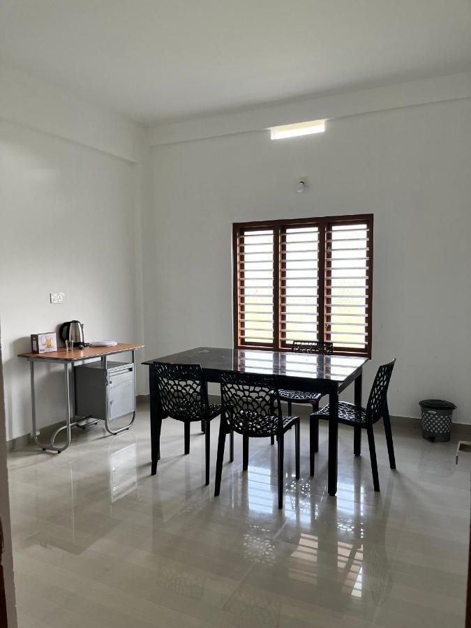 Wayanad Biriyomz Residency, Kalpatta, Low Cost Rooms And Deluxe Apartment ภายนอก รูปภาพ