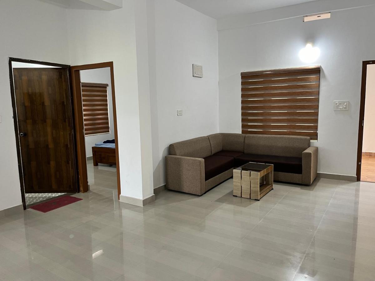 Wayanad Biriyomz Residency, Kalpatta, Low Cost Rooms And Deluxe Apartment ภายนอก รูปภาพ