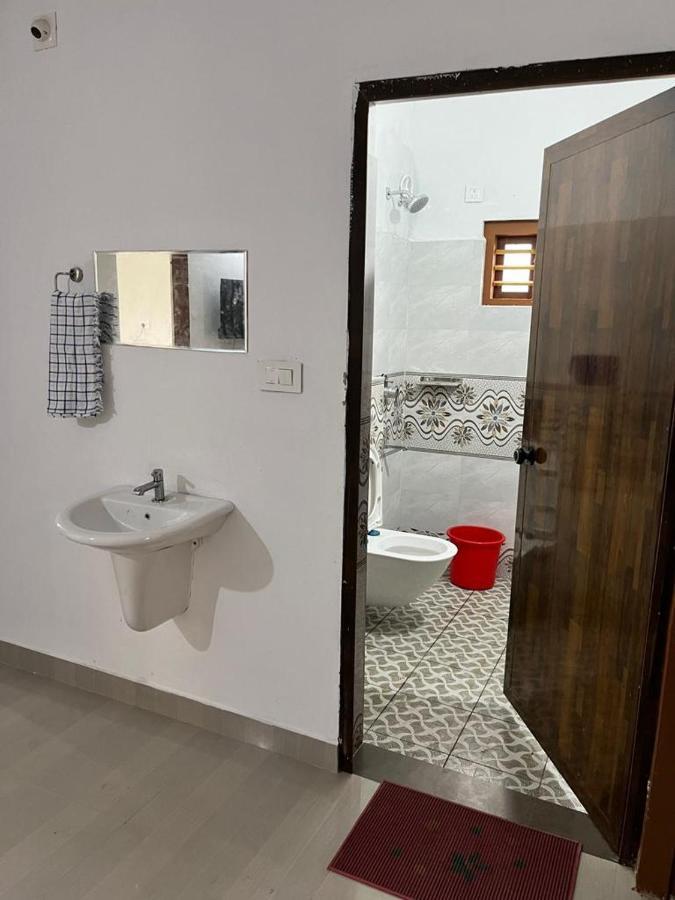 Wayanad Biriyomz Residency, Kalpatta, Low Cost Rooms And Deluxe Apartment ภายนอก รูปภาพ
